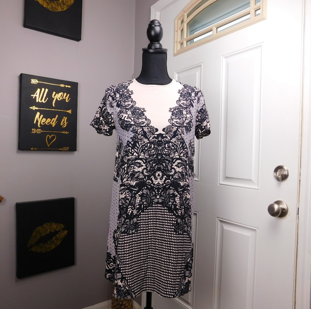 🌻 Express Rayon Lace Print Dress
